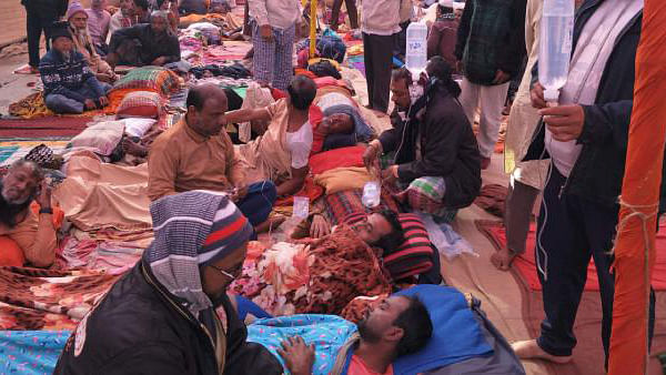 Jute mill workers during strike. UNB file photo