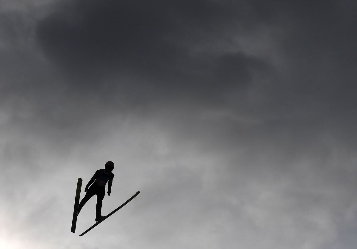 Pius Paschke from Germany soars in the air during his training jump of the Four-Hills Ski Jumping tournament (Vierschanzentournee), in Innsbruck, Austria, on 4 January 2020. Photo: AFP