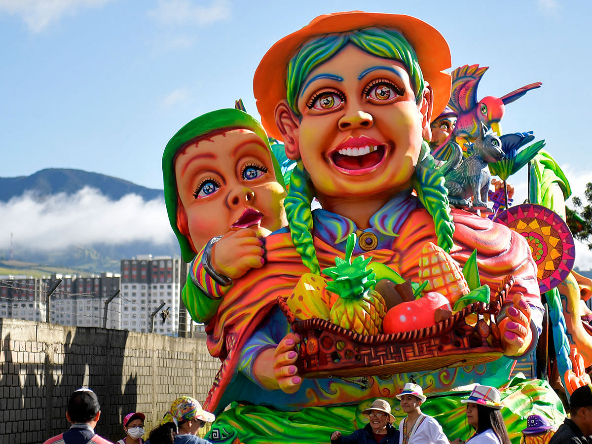 A float takes part in the `White Day` parade, on 6 January 2020, during the Carnival of Blacks and Whites in Pasto, Colombia, the largest festivity in the south-western region of the country. The Black and White carnival has its origins in a mix of Andean, Amazonian and Pacific cultural expressions. It is celebrated every year in the city of Pasto and has been on UNESCO`s list of intangible cultural heritage since 2009. Photo: AFP