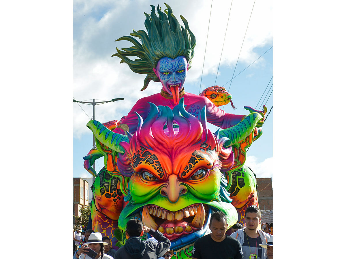 A float called SOS Amazonia by Colombian artist Albert Toro, which won first place, takes part in the `White Day` parade, on 6 January 2020, during the Carnival of Blacks and Whites in Pasto, Colombia, the largest festivity in the south-western region of the country. Photo: AFP