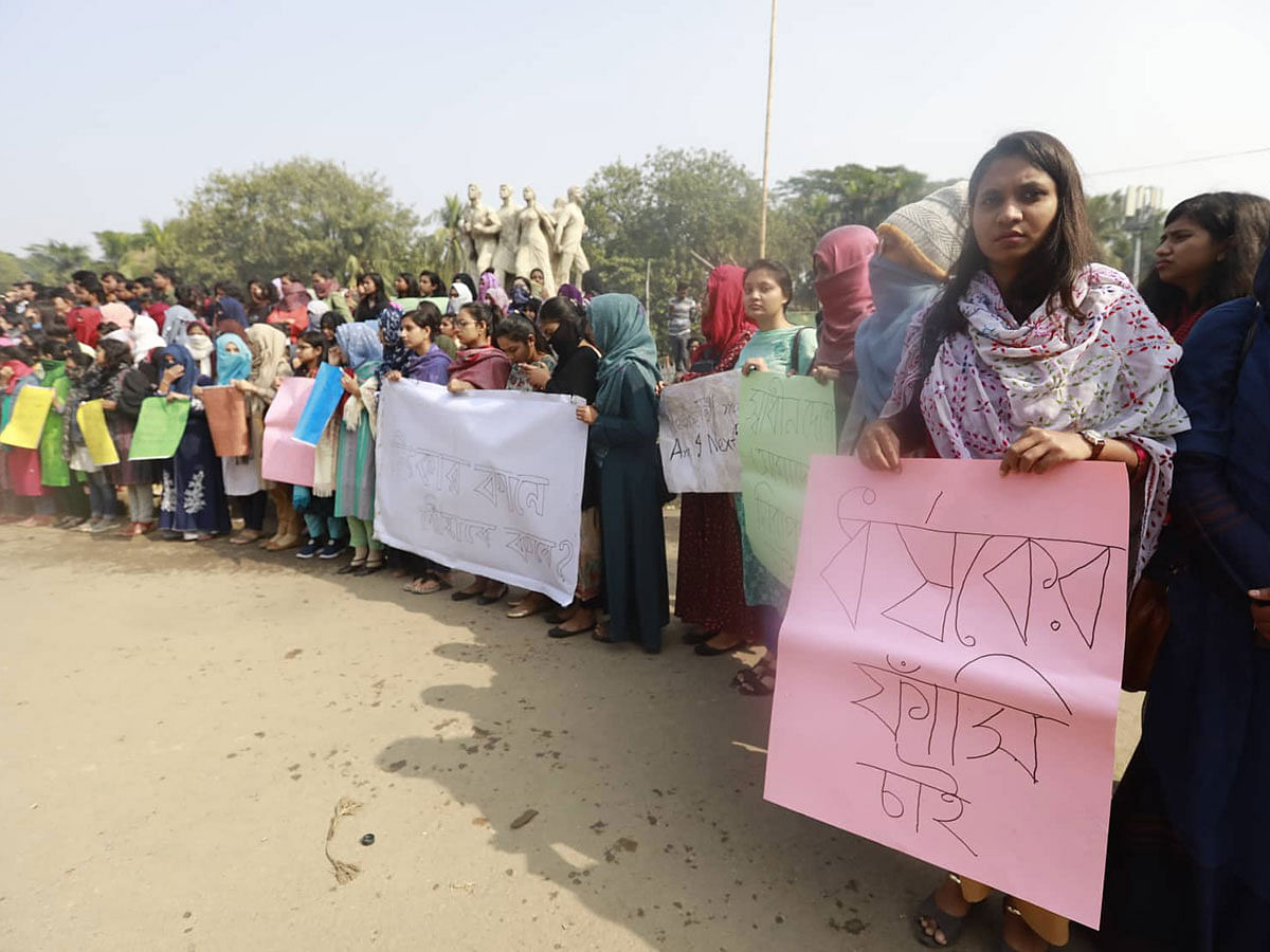 Students stage demonstrations on Dhaka University campus on 6 January 2019 protesting against the rape of a fellow female student in the capital on 5 January. Photo: Shuvra Kanti Das