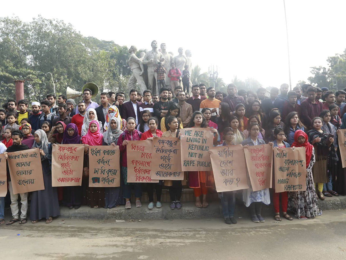 Students stage demonstrations on 6 January 2019 on Dhaka University campus seeking justice for a fellow female student who was raped in Dhaka on 5 January. Photo: Shuvra Kanti Das