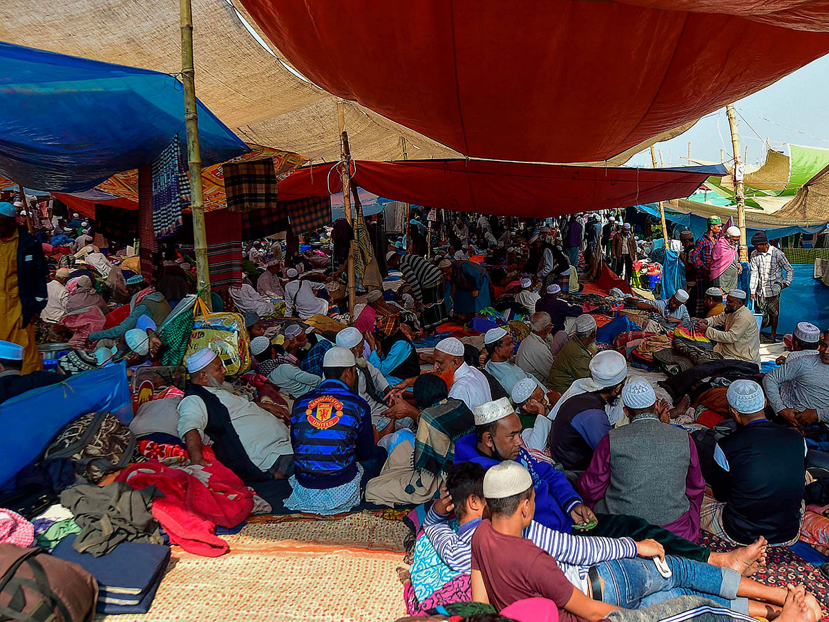 Muslim devotees rest at the World Muslim Congregation also known as `Biswa Ijtema`, at Tongi, on the outskirts of Dhaka on 10 January 2020. Photo: AFP