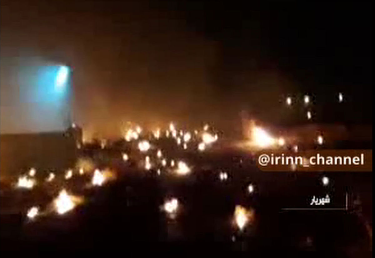 An image grab from footage obtained from Iranian State TV IRIB on 8 January 2020 shows burning debris at the site of a Ukrainian plane carrying at least 170 people that crashed shortly after take off early in the morning in Tehran killing everyone on board, according to Iran state media. Photo: AFP