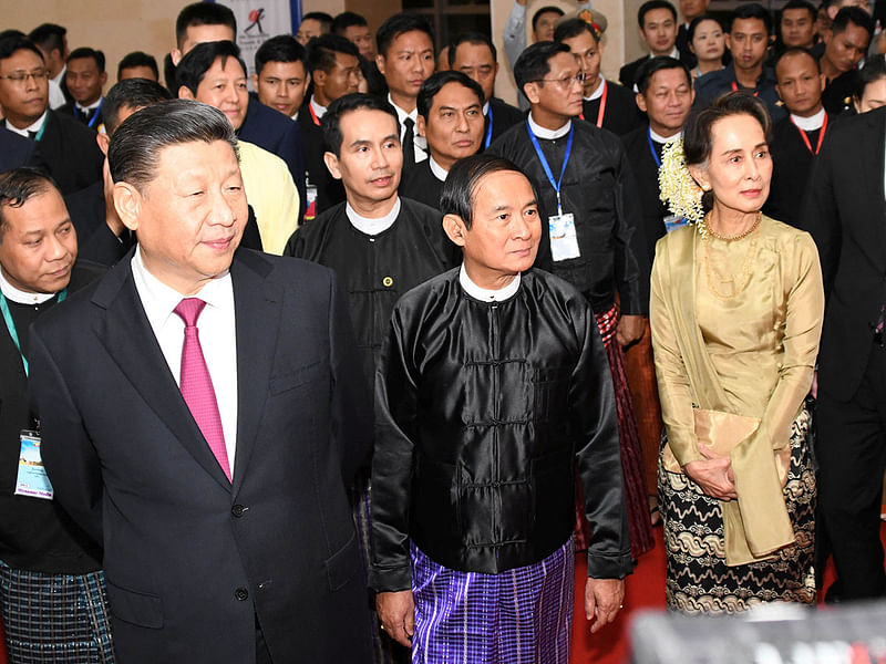 Chinese president Xi Jinping (From L-R), Myanmar president Win Myint and Myanmar State Counsellor Aung San Suu Kyi attend a cermony marking the 70th anniversary of diplomatic relations between Myanmar and China in Naypyidaw, Myanmar, on 17 January 2020. Photo: Reuters