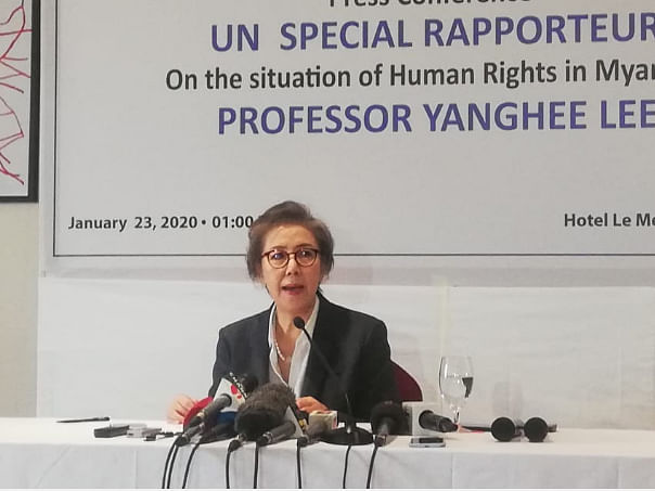 UN special rapporteur on the situation of human rights in Myanmar, Yanghee Lee, addresses a press conference at Hotel Le Meridien Dhaka on Thursday. Photo: Raheed Ejaz