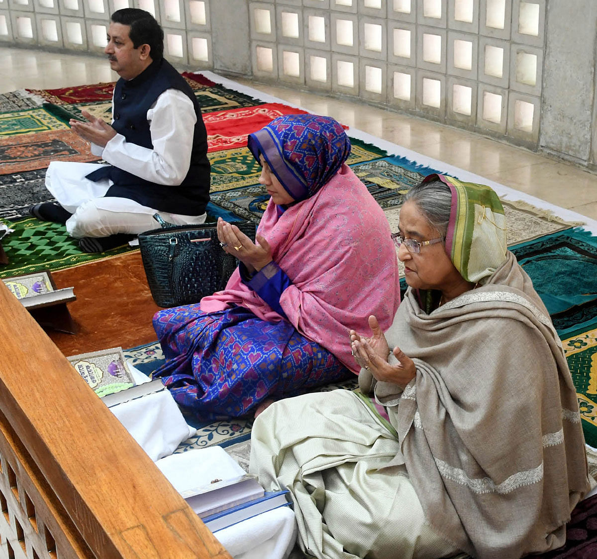 Prime minister Sheikh Hasina and others offer munajat after reciting from holy Quaran at the grave of Bangabandhu Sheikh Mujibur Rahman at his grave in Tungipara, Gopalganj on 24 January 2020. Photo: PID