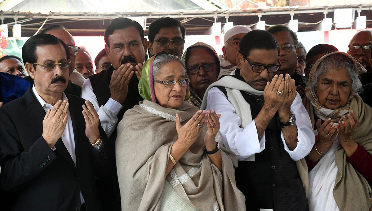 Prime minister Sheikh Hasina and the party leaders offer prayer for the wellbeing of the departed soul of Bangabandhu Sheikh Mujibur Rahman at his grave in Tungipara, Gopalganj on 24 January 2020. Photo: PID