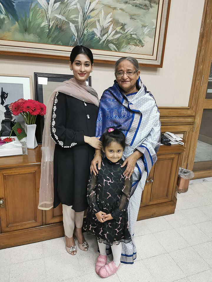 Prime minister Sheikh Hasina with Shakib`s wife Shishir and daughter Alaina. Photo: Shakib Al Hasan`s Facebook