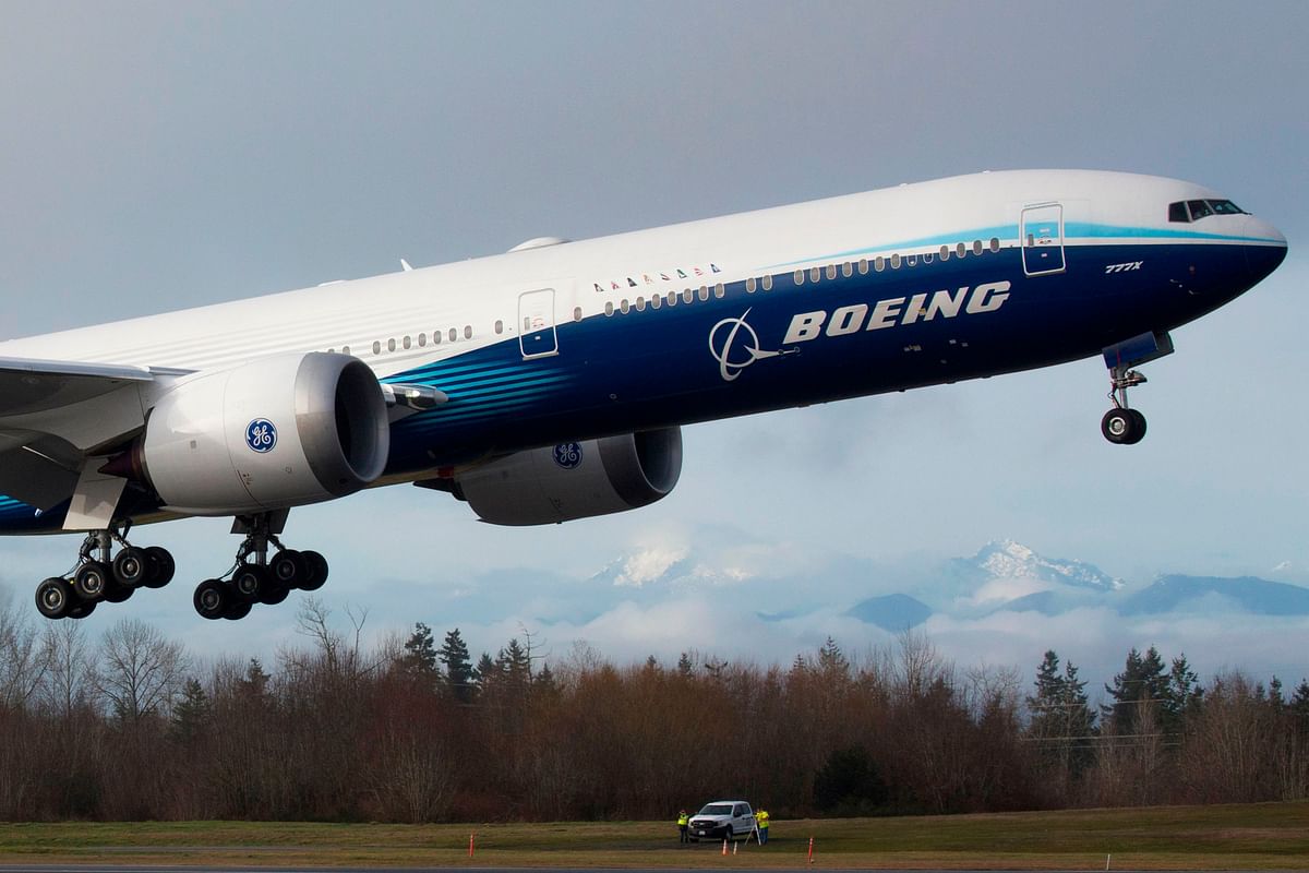 A Boeing 777X airplane takes off on its inaugural flight at Paine Field in Everett, Washington on 25 January. Photo: AFP