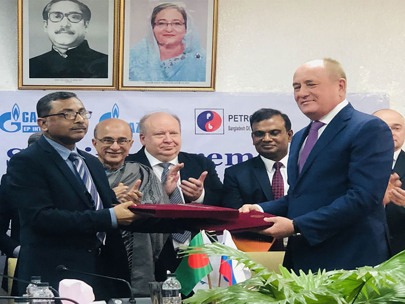 Petrobangla, BAPEX sign MoUs with Gazprom in Dhaka on 28 January 2020. Photo: UNB