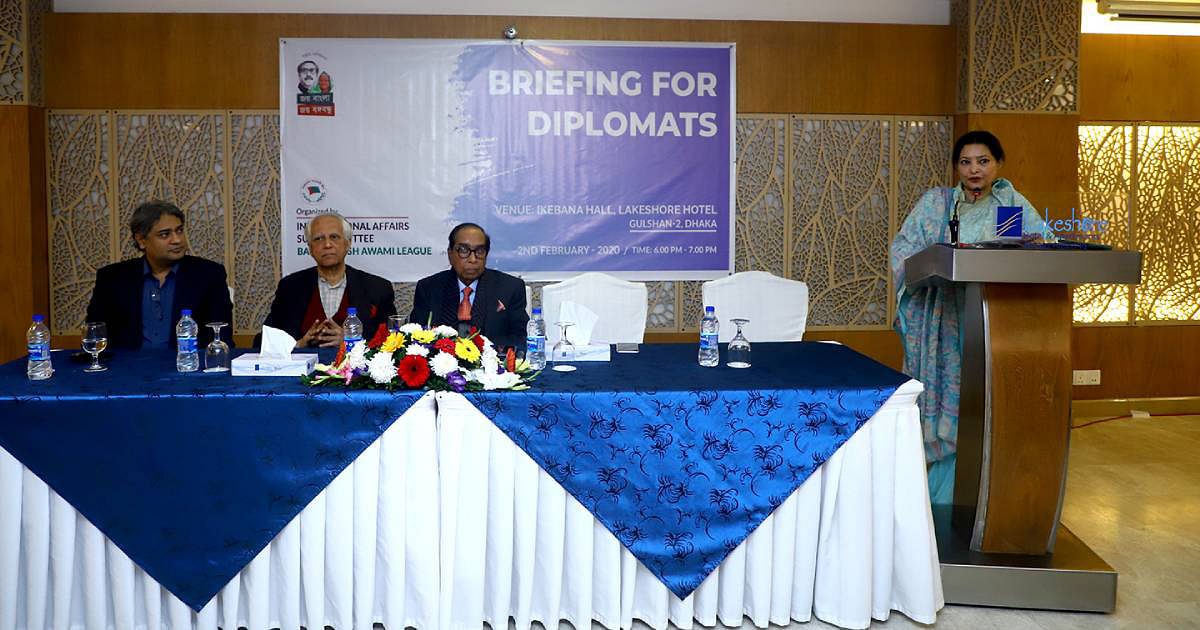 AL briefs diplomats on DSCC, DNCC elections. Photo: UNB