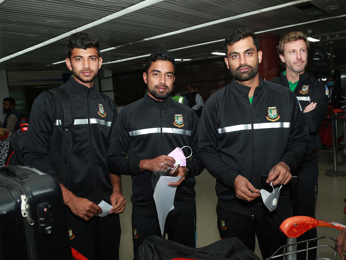 Bangladesh cricketers at Hazrat Shahjalal International Airport. Photo: Bangladesh Cricket Twitter Handle