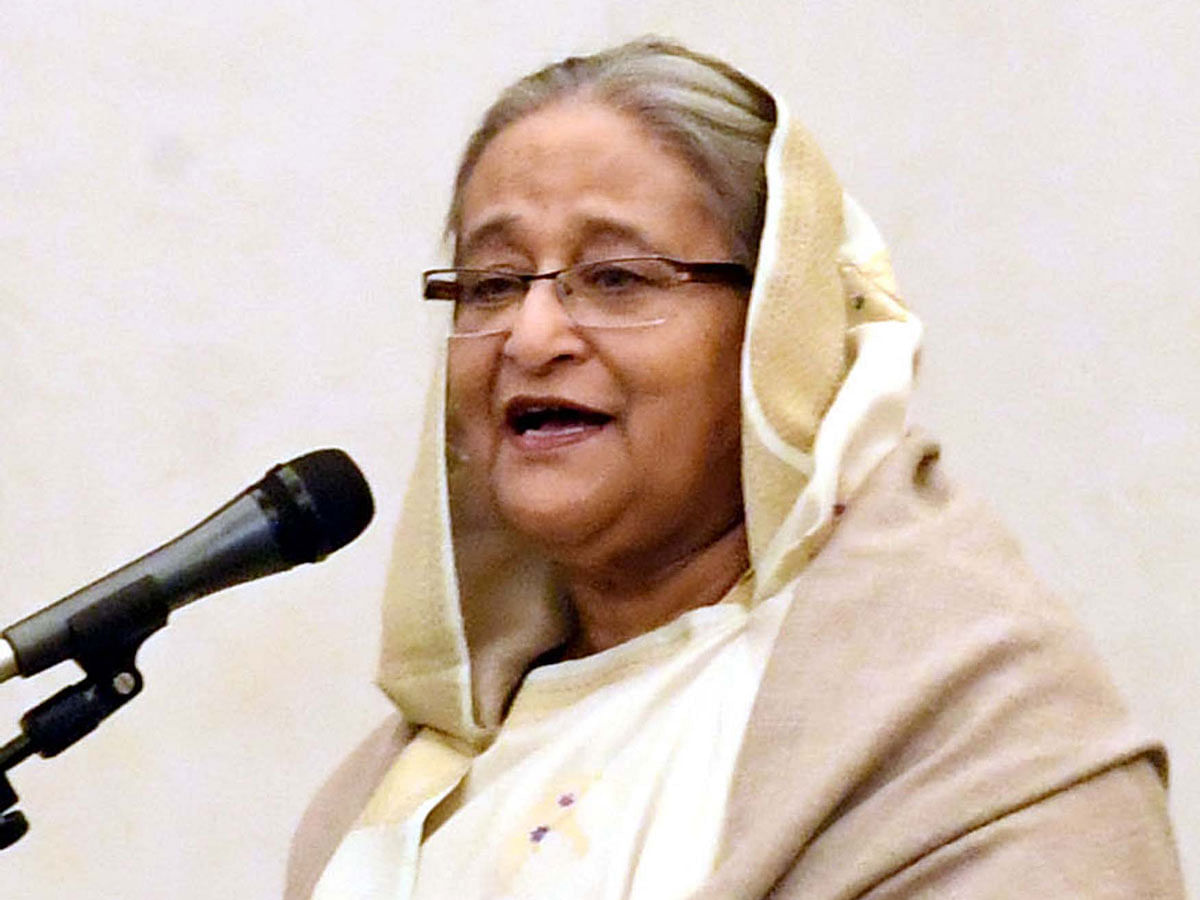 Prime Minister Sheikh Hasina is accorded the reception at a hotlel in Rome, Italy. Photo: PID
