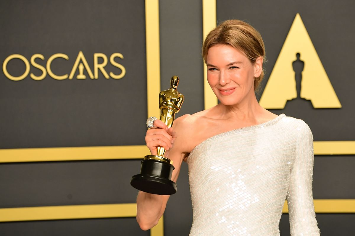 US actress Renee Zellweger poses in the press room with the Oscar for Best Actress for `Judy` during the 92nd Oscars at the Dolby Theatre in Hollywood, California on 9 February, 2020. Photo: AFP