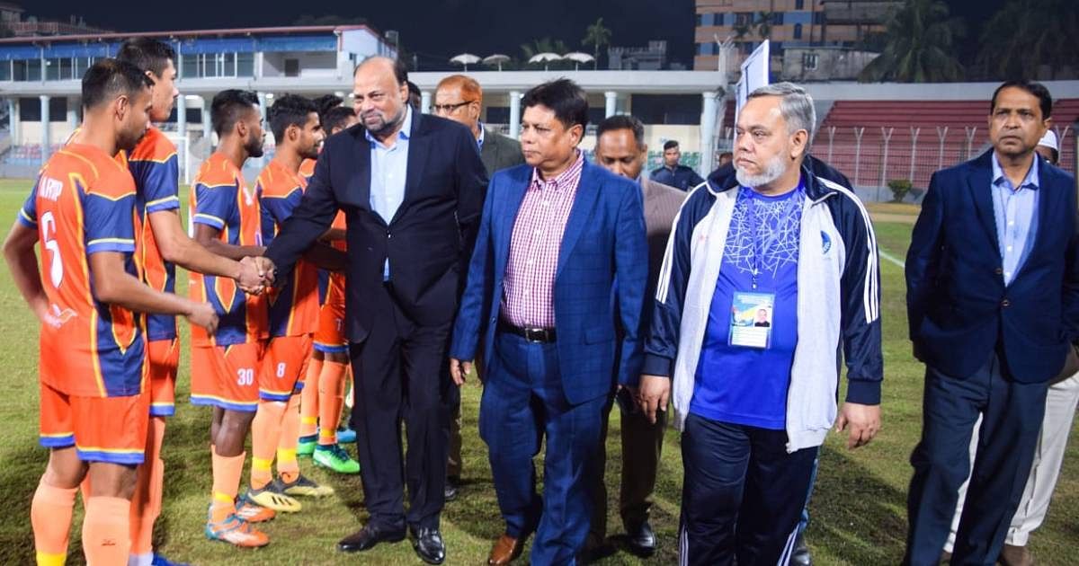 Defending champions Bashundhara Kings managed a hard-fought 1-0 goal victory over newcomers Uttar Baridhara Club in the opening match of the Bangladesh Premier League (BPL) at their home venue at Sheikh Kamal Stadium in Nilphamari on Thursday. Photo: UNB