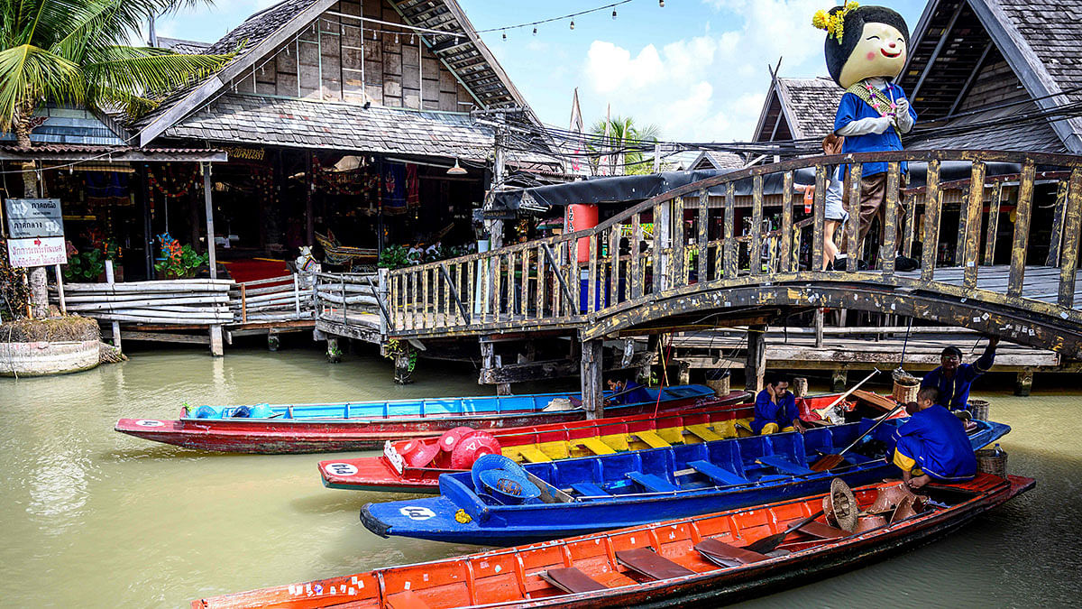 his photograph taken on 12 February shows empty tourist boats at the Floating Market in Pattaya. Elephant parks unvisited, curios at markets unsold as tuk-tuks sit idle; the Mekong is absorbing billions of dollars of losses from a collapse in Chinese tourism since the outbreak of the deadly COVID-19 novel coronavirus. Photo: AFP