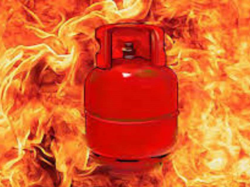 Gas cylinder explosion injurures two youths in Dhaka. UNB File Photo