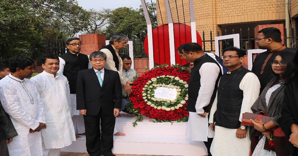 Bangladesh high commission in New Delhi paid tributes to the 1952 Language Movement martyrs on Friday. Photo: UNB