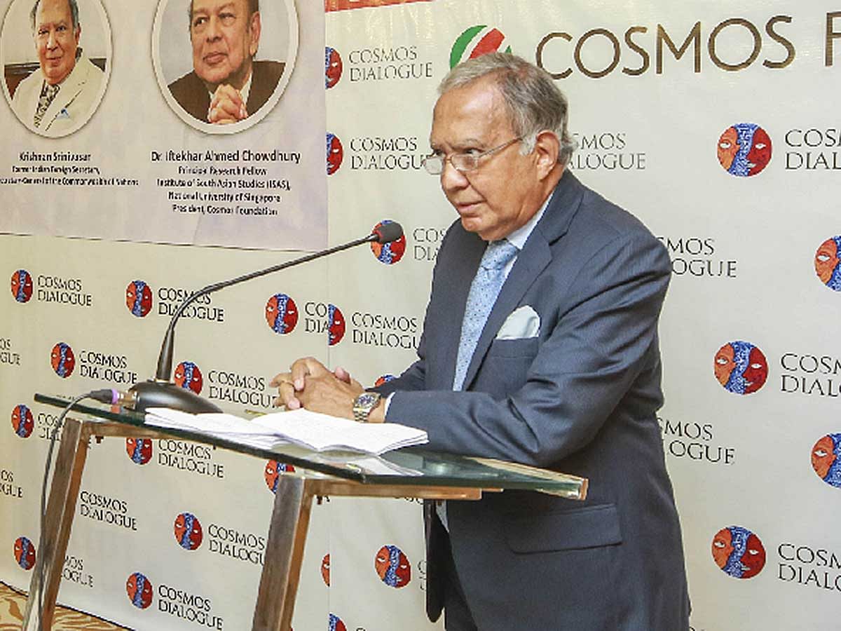 Former Indian foreign secretary Krishnan Srinivasan speaks at a dialogue on “Values, or Their Absence, in Foreign Policy” organised by Cosmos Foundation at Six Seasons Hotel in Dhaka on Saturday. Photo: UNB