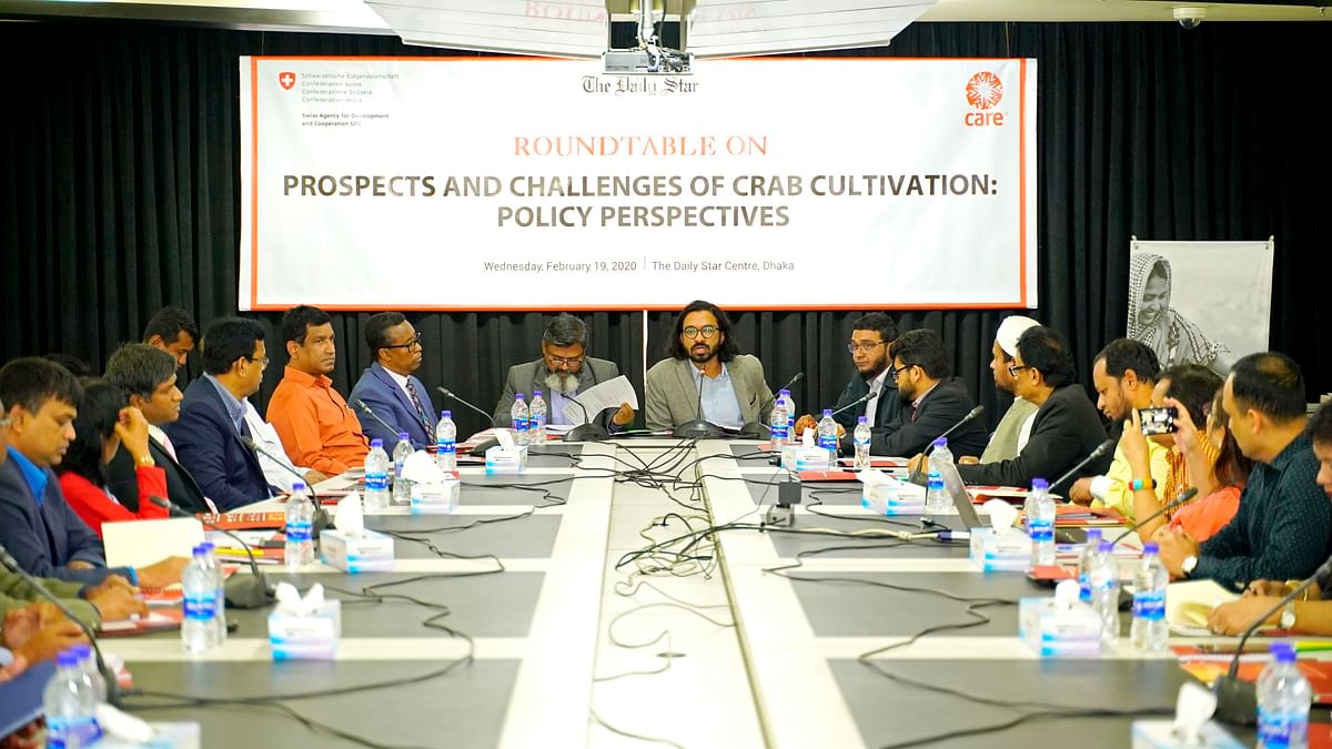 Discussants at the roundtable encourage replication of hilsa conservation efforts for crab preservation. Photo: Courtesy