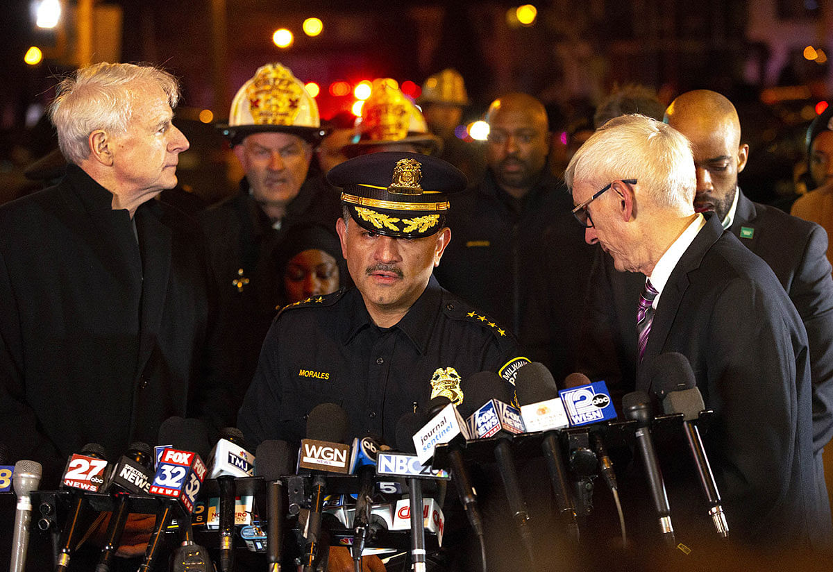 (L-R) Milwaukee mayor Tom Barrett, police chief Alfonso Morales and Wisconsin governor Tony Evers speak to the media following a shooting at the Molson Coors Brewing Co. campus on 26 February 2020 in Milwaukee, Wisconsin. Photo: AFP