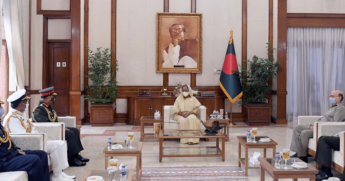 chiefs-of-three-services-meet-pm-hasina