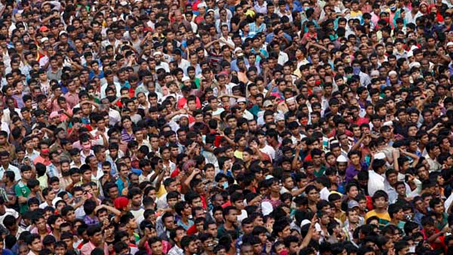 Bangladesh's population reaches 165 million