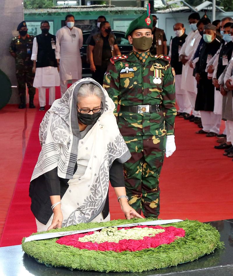 PM Hasina Pays Tribute To Bangabandhu, 4 National Leaders | Prothom Alo