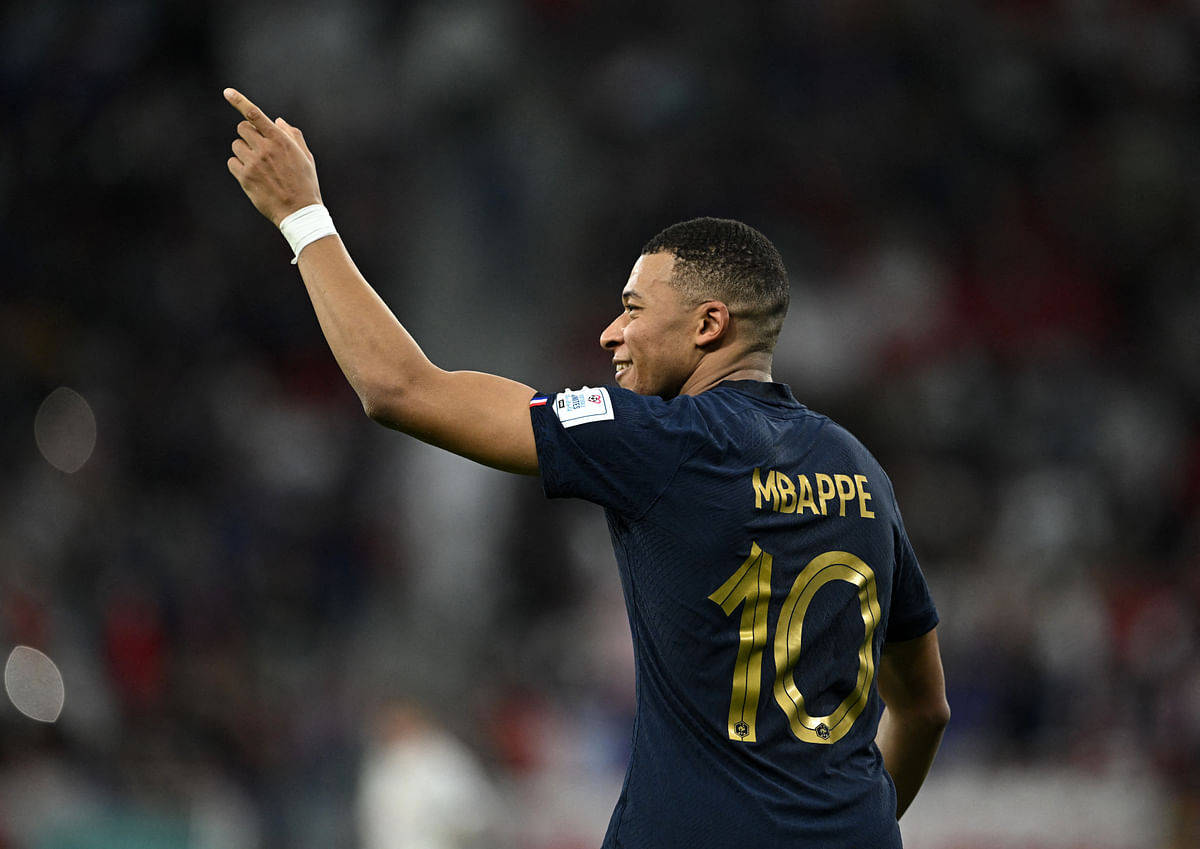 France reaches World Cup quarterfinals with 3-1 victory over Poland as  Kylian Mbappé breaks Pelé's record