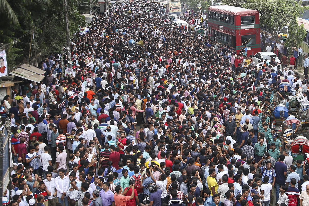 Police pick up BNP men from peaceful programmes | Prothom Alo